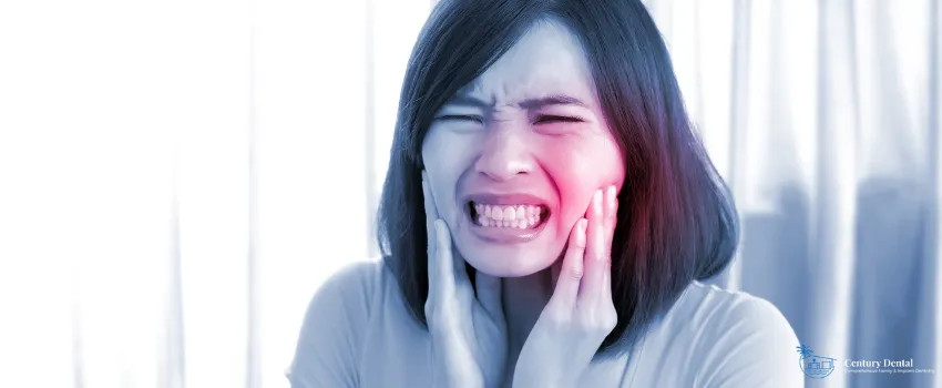 CD - Woman in pain with toothache